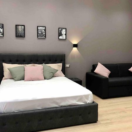Nsh Apparthotel, Napoli Centro Екстериор снимка
