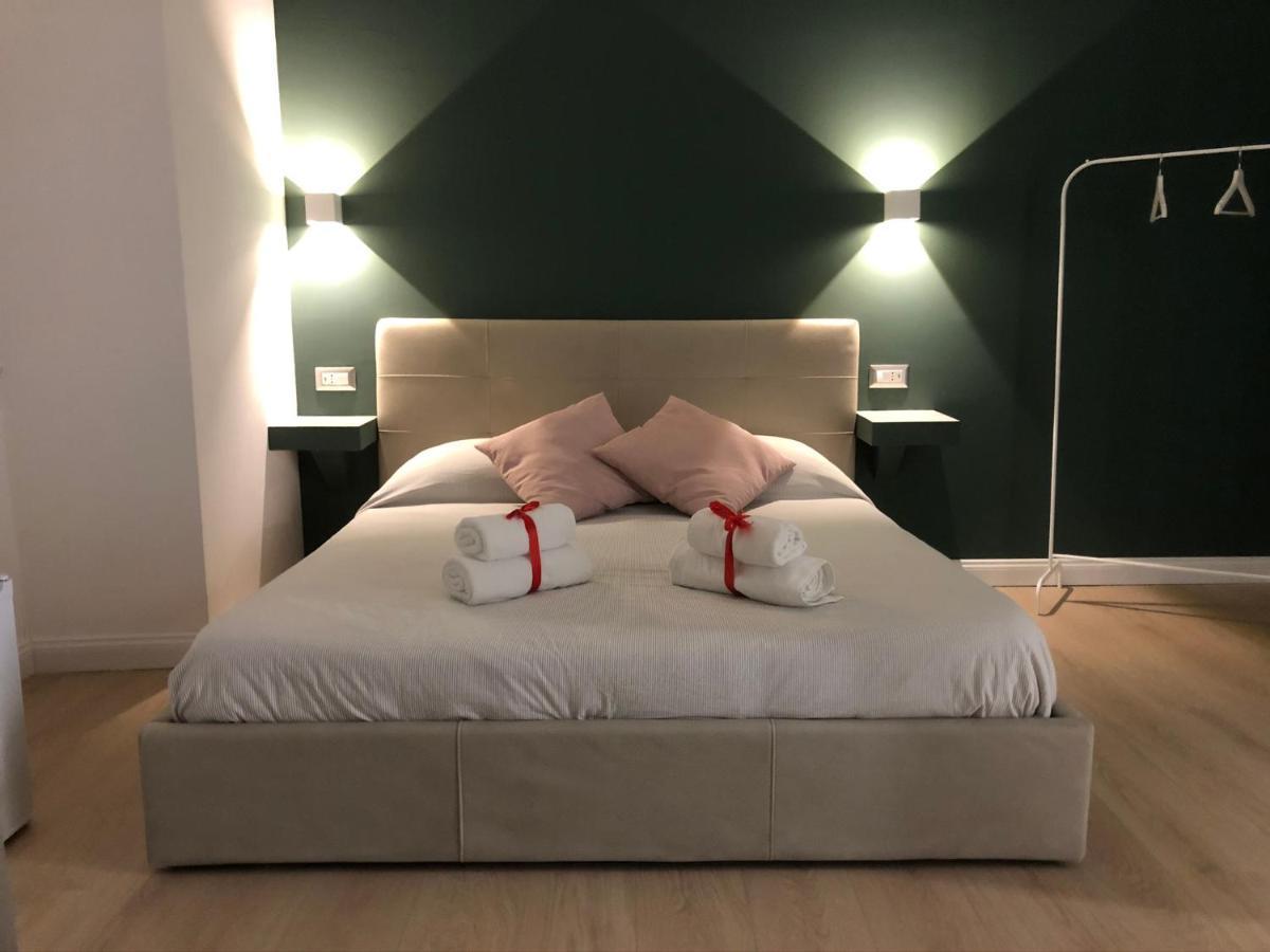 Nsh Apparthotel, Napoli Centro Екстериор снимка