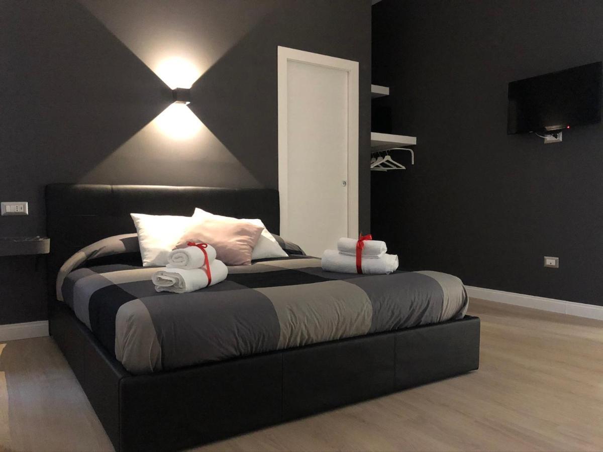 Nsh Apparthotel, Napoli Centro Екстериор снимка