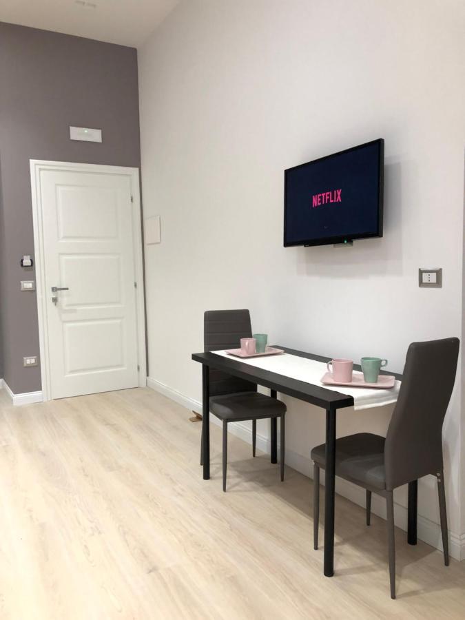 Nsh Apparthotel, Napoli Centro Екстериор снимка