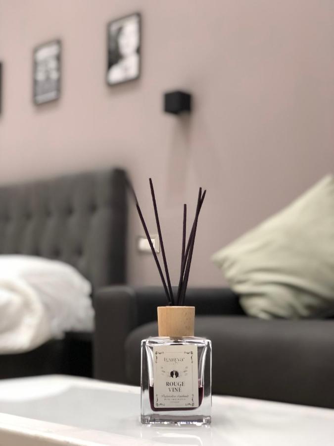 Nsh Apparthotel, Napoli Centro Екстериор снимка