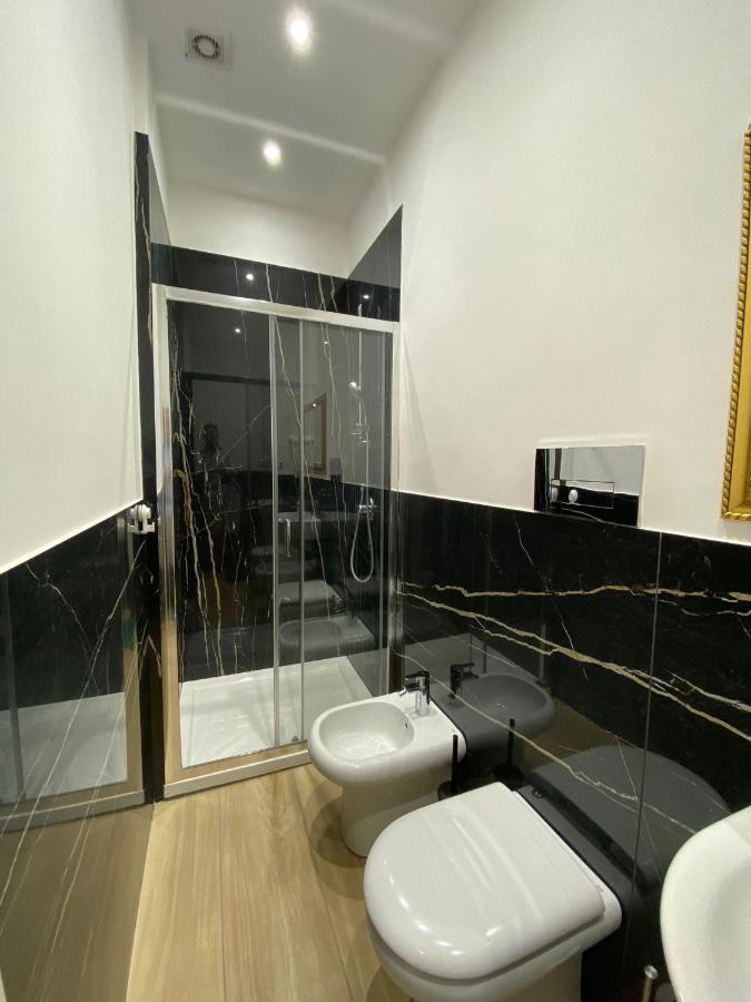 Nsh Apparthotel, Napoli Centro Екстериор снимка