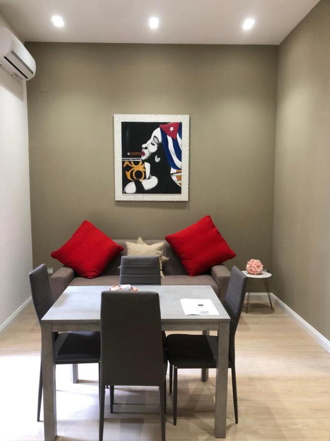 Nsh Apparthotel, Napoli Centro Екстериор снимка