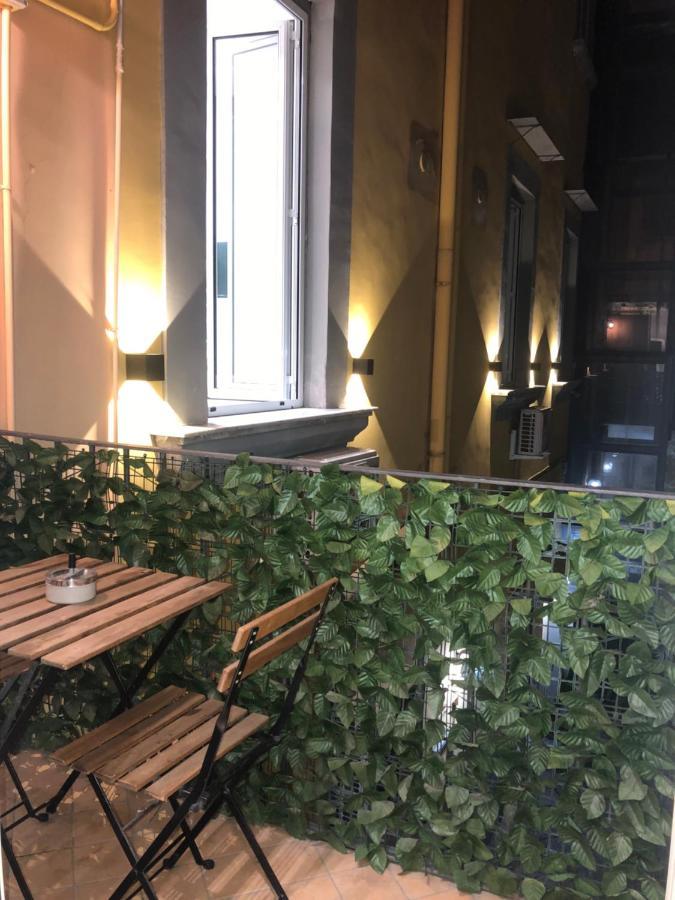 Nsh Apparthotel, Napoli Centro Екстериор снимка