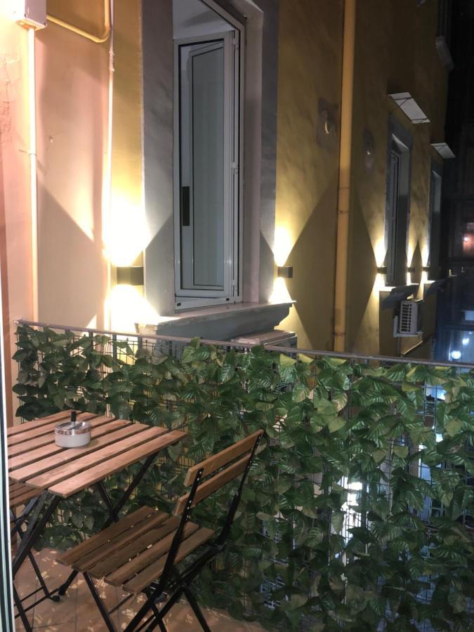 Nsh Apparthotel, Napoli Centro Екстериор снимка