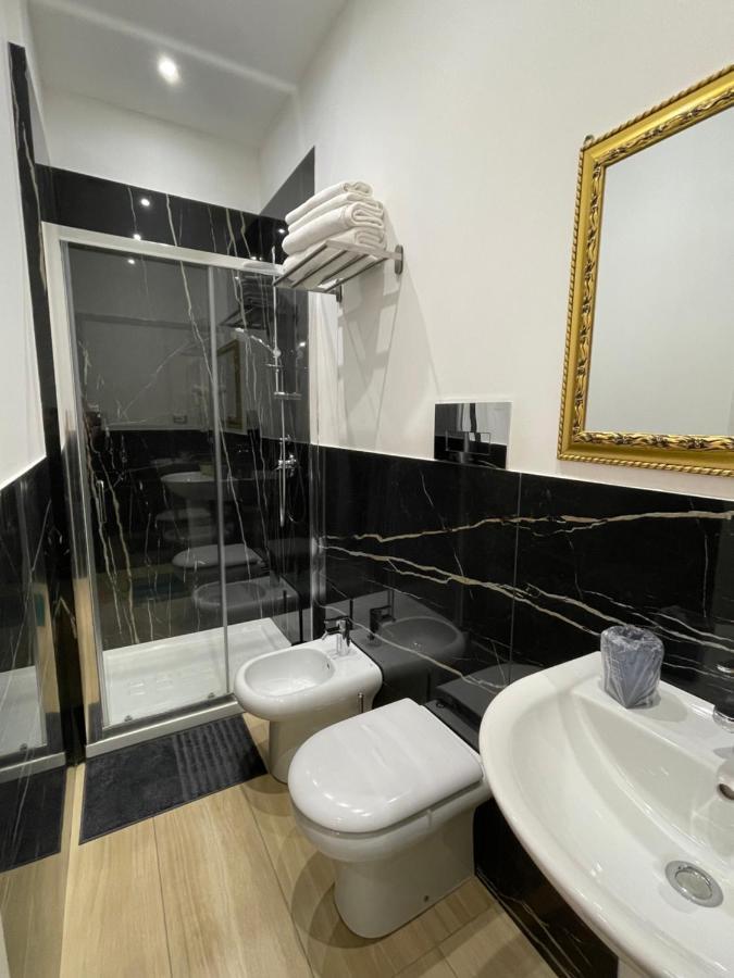 Nsh Apparthotel, Napoli Centro Екстериор снимка