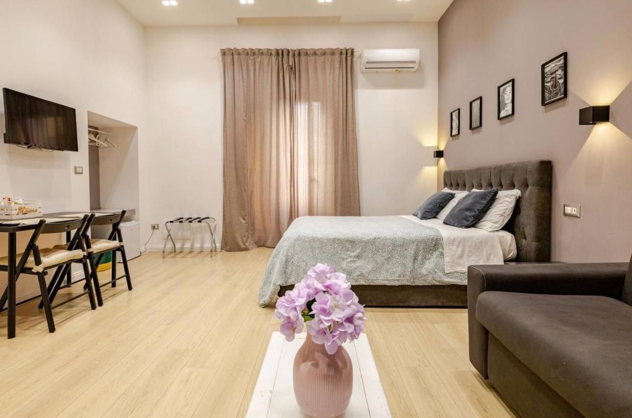 Nsh Apparthotel, Napoli Centro Екстериор снимка