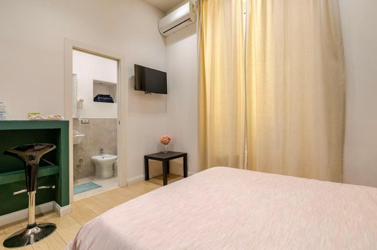 Nsh Apparthotel, Napoli Centro Екстериор снимка