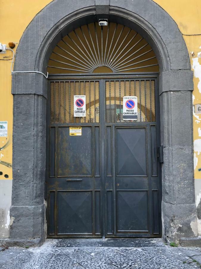 Nsh Apparthotel, Napoli Centro Екстериор снимка