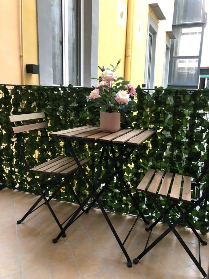 Nsh Apparthotel, Napoli Centro Екстериор снимка