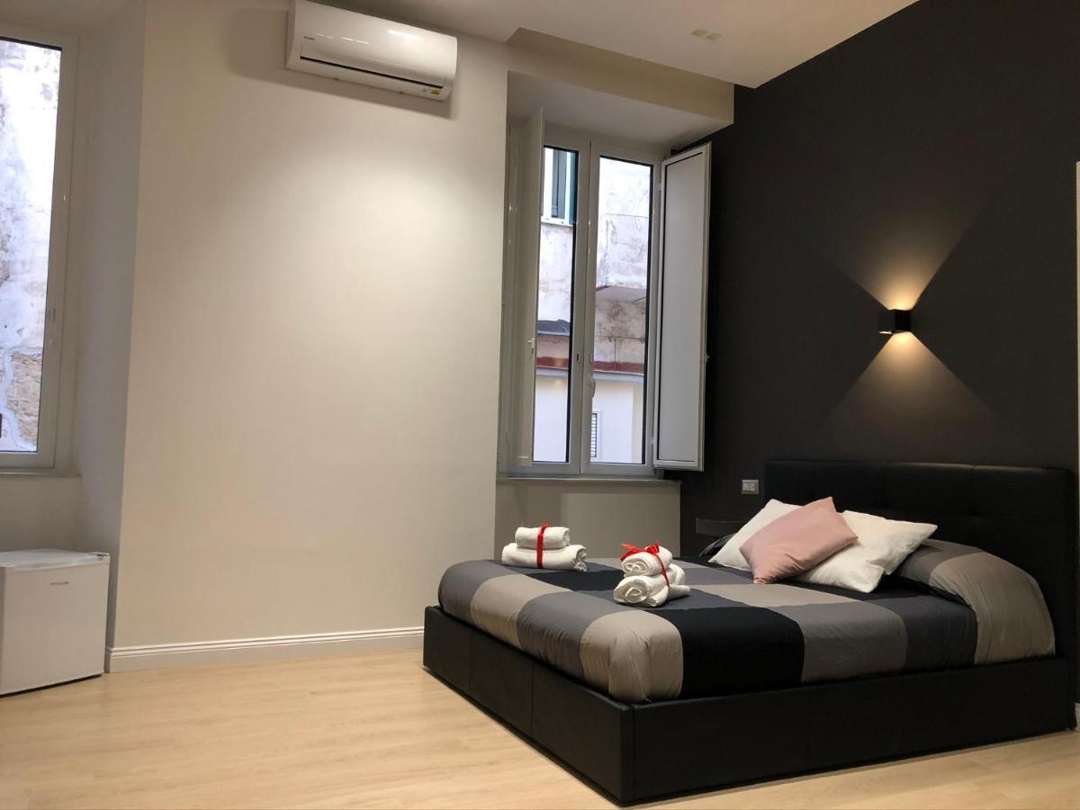 Nsh Apparthotel, Napoli Centro Екстериор снимка